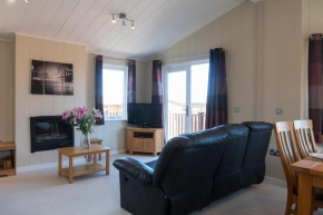 54 Meadow View Lodge - 3 Bed-Sleeps 6-TJS54MV